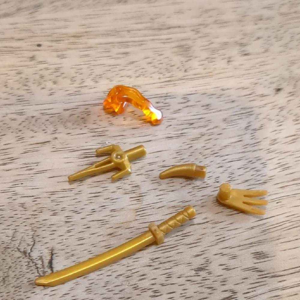 Lego tied compact